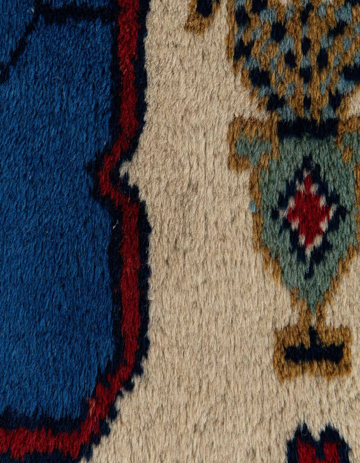 Detail image of  3' 4 x 9' 6  Hand Knotted Moroccan Wool Runner Rug