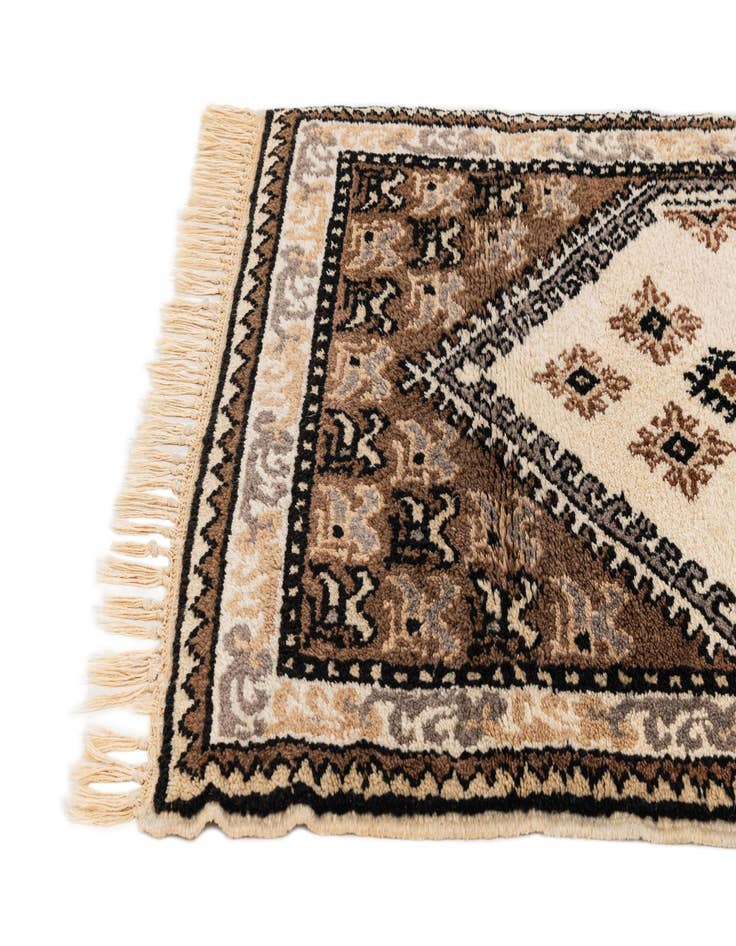 Detail image of  2' 7 x 5' 6  Hand Knotted Moroccan Wool Runner Rug