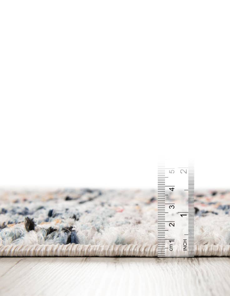 Detail image of 2' 2 x 6' Morocco Runner Rug