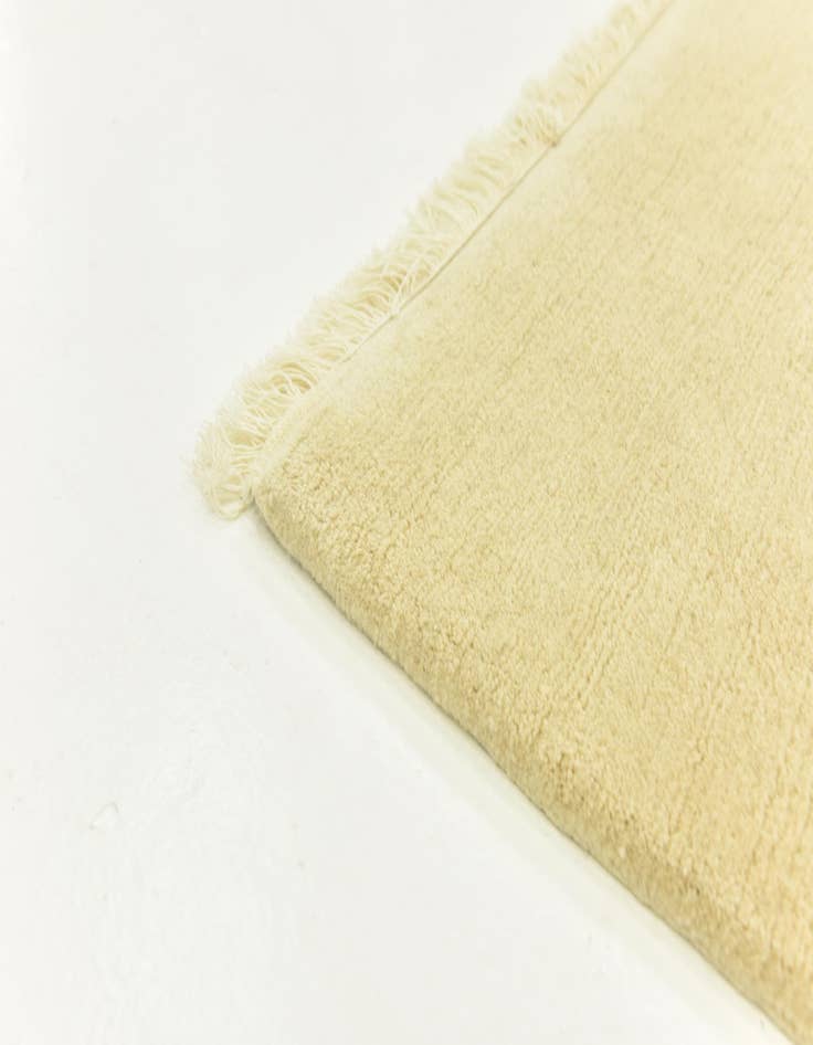 Detail image of 4' 7 x 9' 10 Hand Knotted Nepal Wool Runner Rug