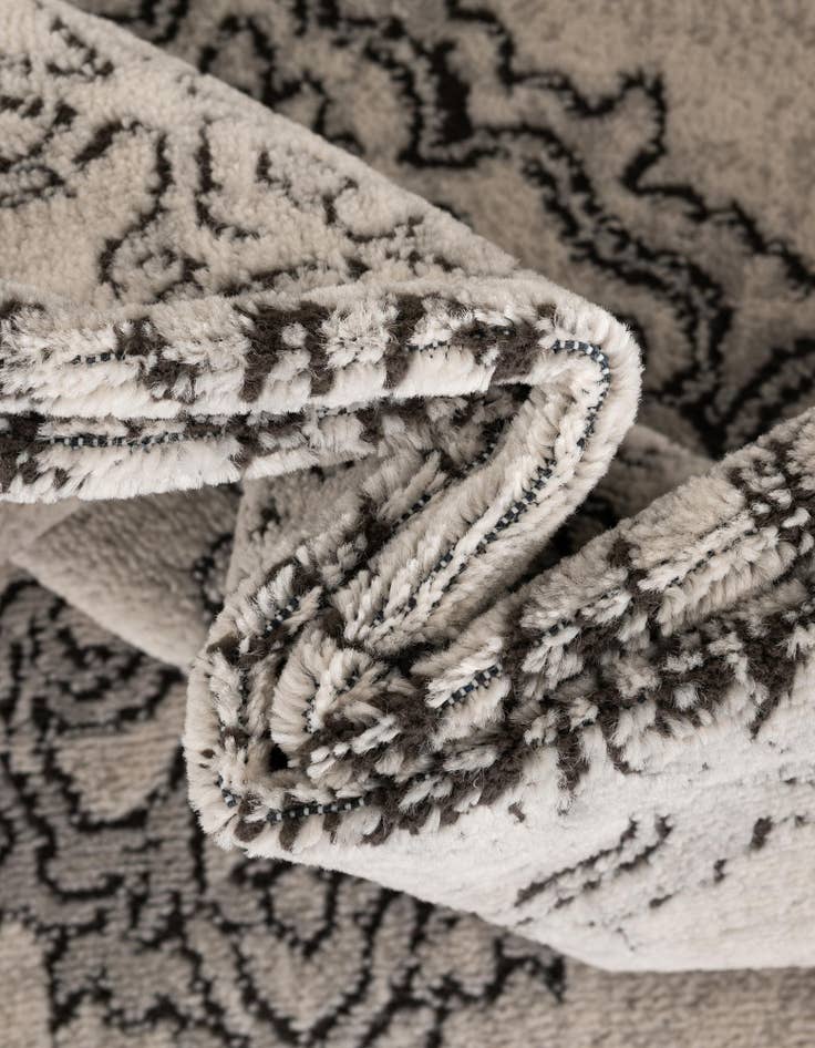 Detail image of  2' x 8' Nyla Runner Rug