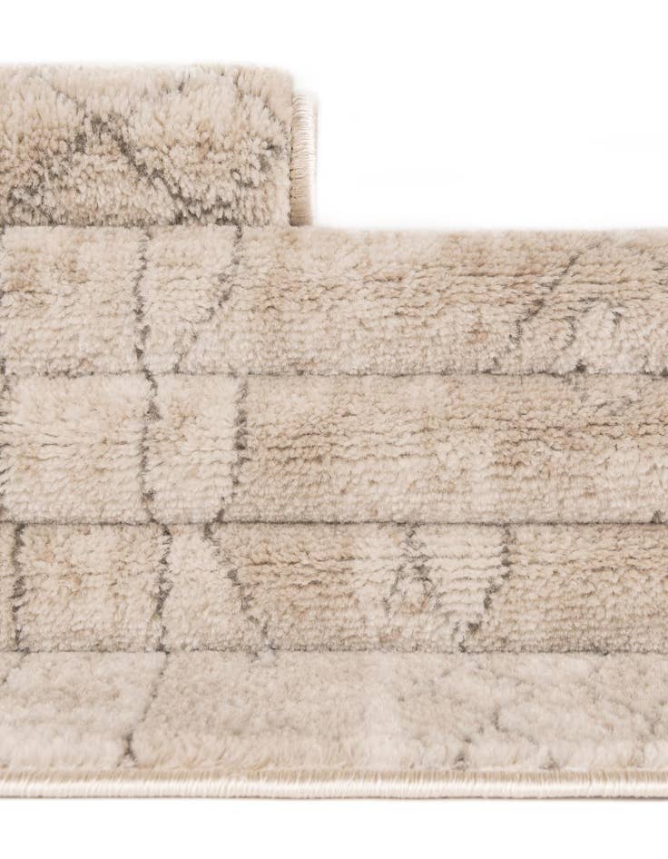 Detail image of  2' x 6' Oregon Runner Rug