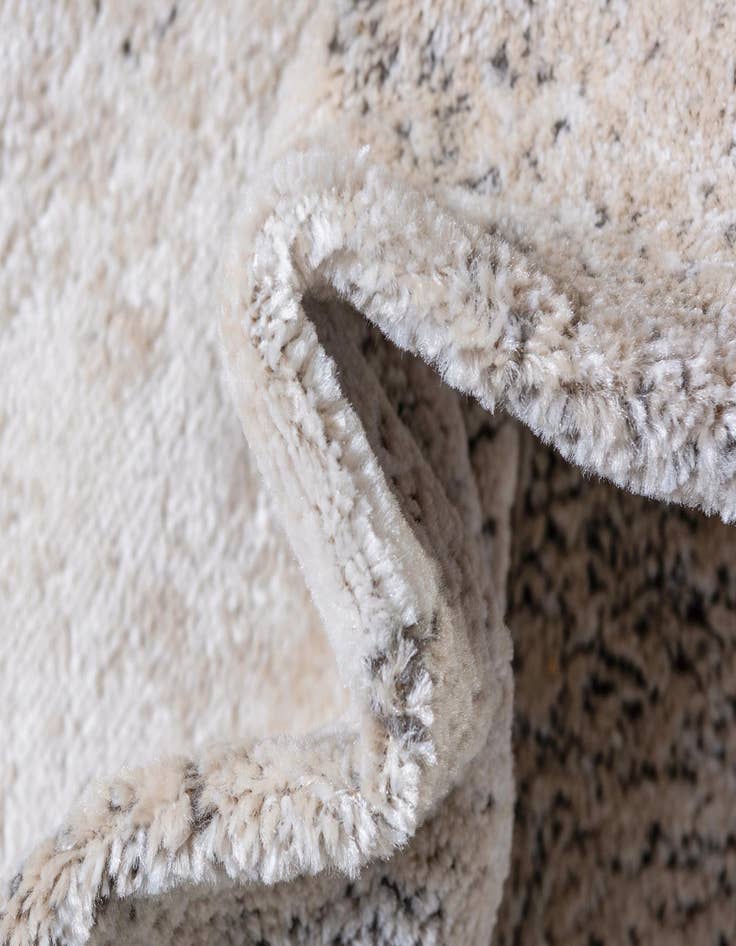 Detail image of  2' 2 x 12' Oregon Runner Rug