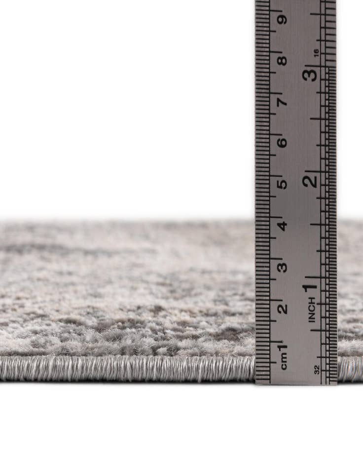 Detail image of  0' 8 x 5' Oregon Runner Rug