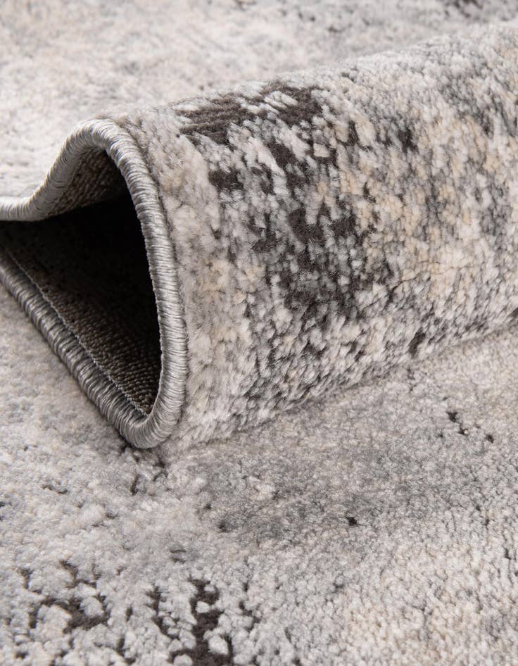 Detail image of  0' 8 x 5' Oregon Runner Rug