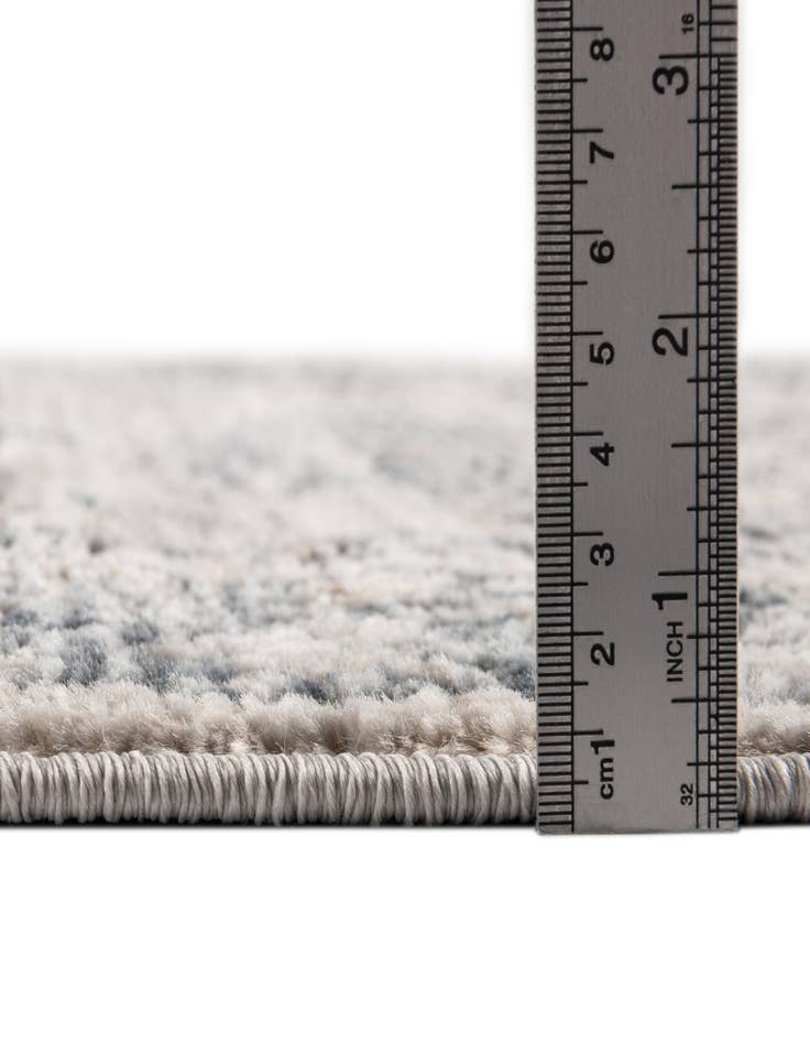 Detail image of  2' 6 x 7' 7 Oregon Runner Rug