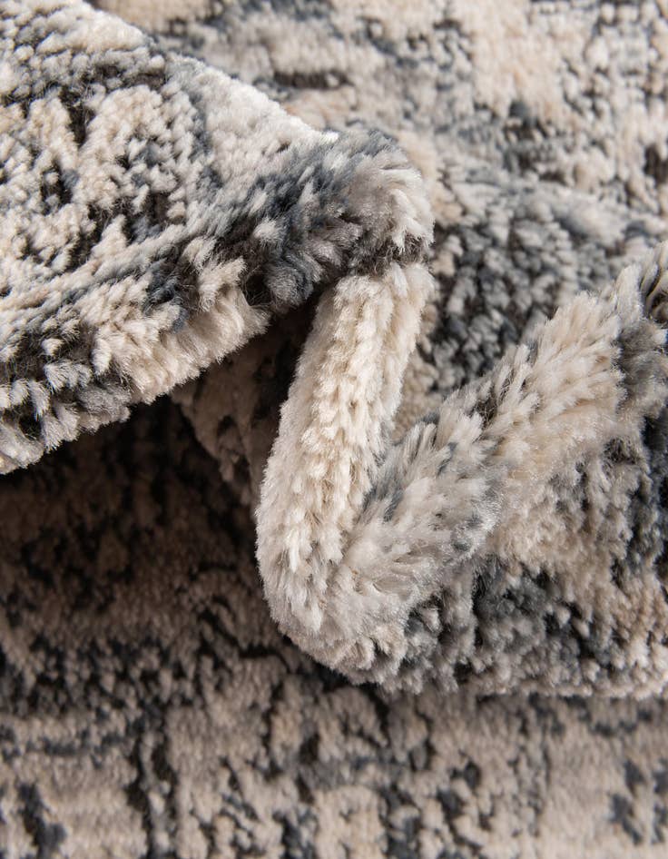 Detail image of  2' 6 x 7' 7 Oregon Runner Rug