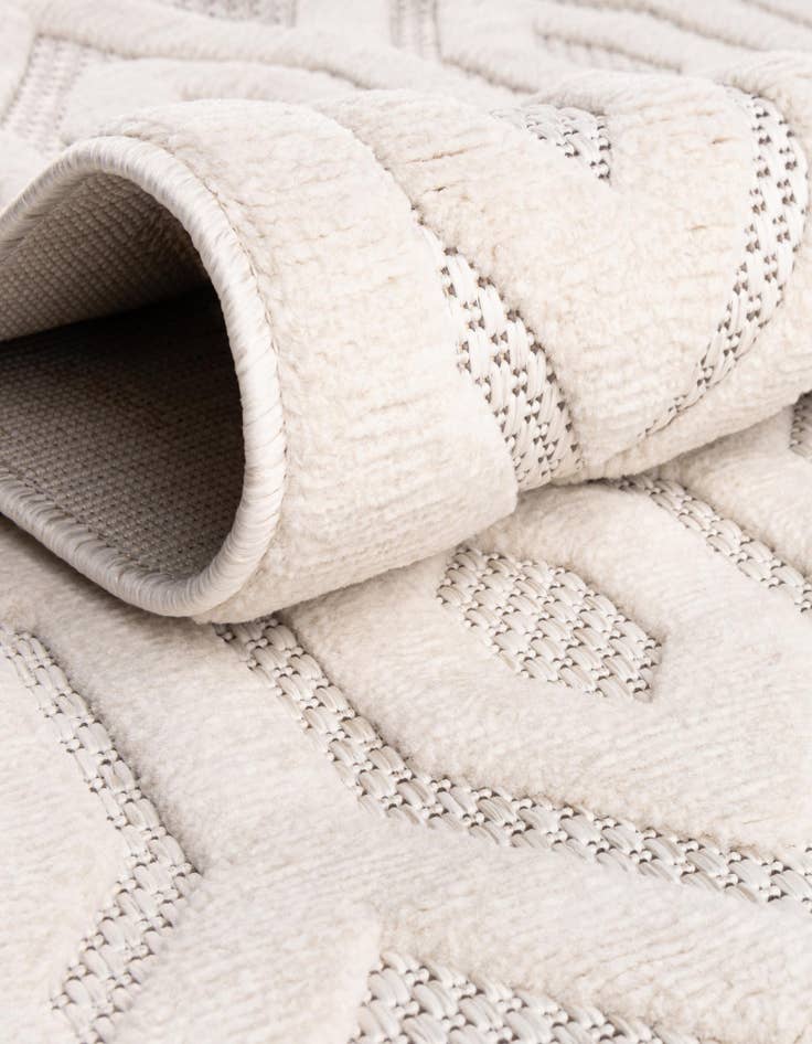 Detail image of  2' x 6'  Washable Trellis Textured Indoor / Outdoor Runner Rug