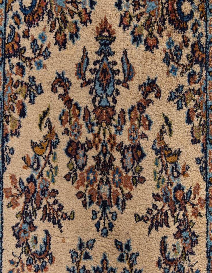Detail image of  2' 6 x 9' 9  Hand Knotted Sarough Oriental Wool Runner Rug