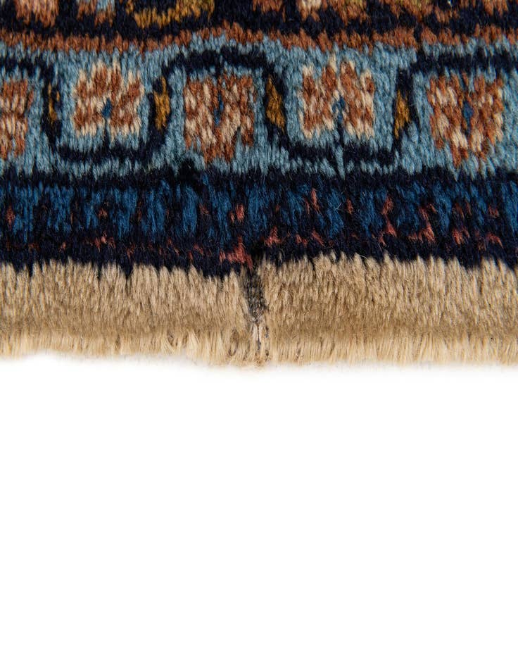 Detail image of  2' 6 x 9' 9  Hand Knotted Sarough Oriental Wool Runner Rug