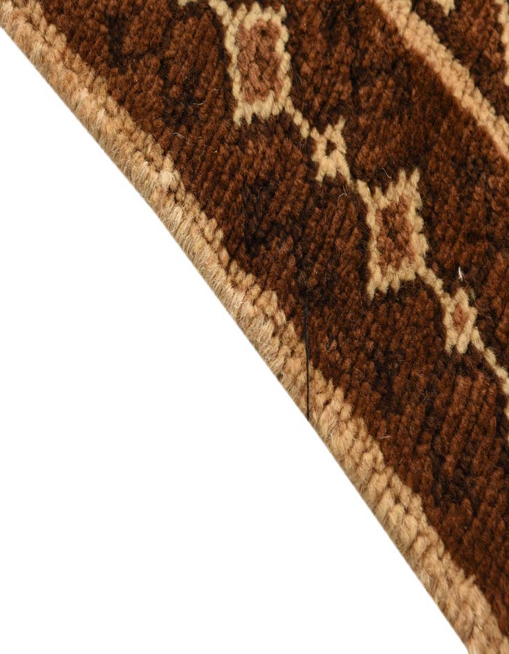 Detail image of  3' 4 x 6' 8  Hand Knotted Shiraz Persian Wool Runner Rug