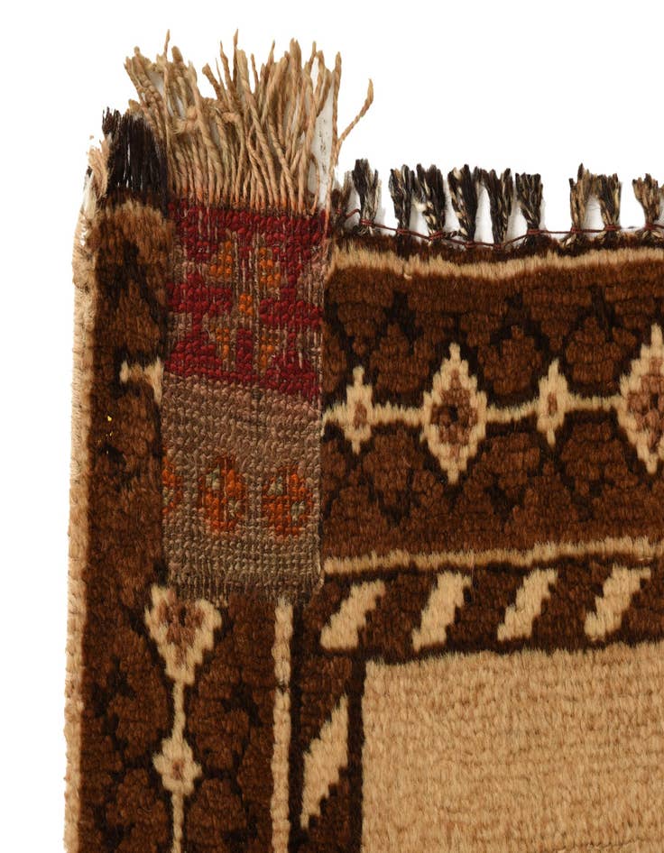 Detail image of  3' 4 x 6' 8  Hand Knotted Shiraz Persian Wool Runner Rug