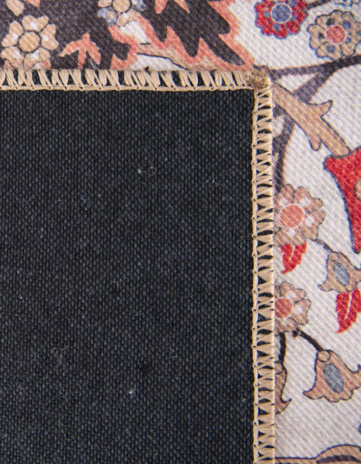 Detail image of  2' x 5' 1 Timeless Runner Rug