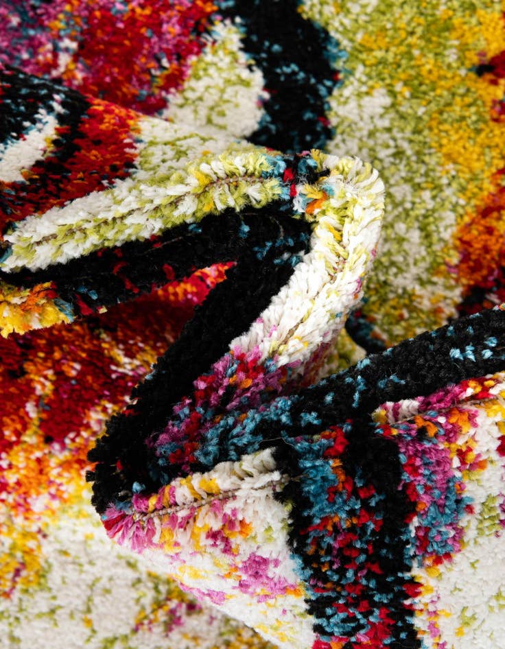 Detail image of  2' 7 x 10' Tuscany Runner Rug