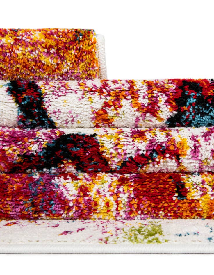 Detail image of  2' 7 x 10' Tuscany Runner Rug