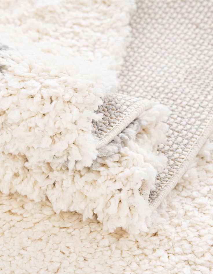 Detail image of  8' x 8' Athena Shag Square Rug