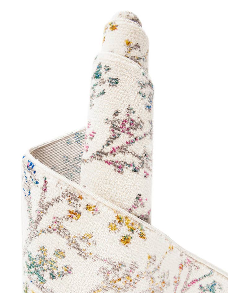 Detail image of  4' x 4' Blossom Square Rug