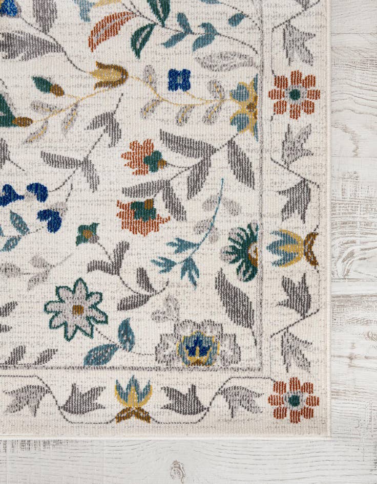 Detail image of  8' x 8' Blossom Square Rug