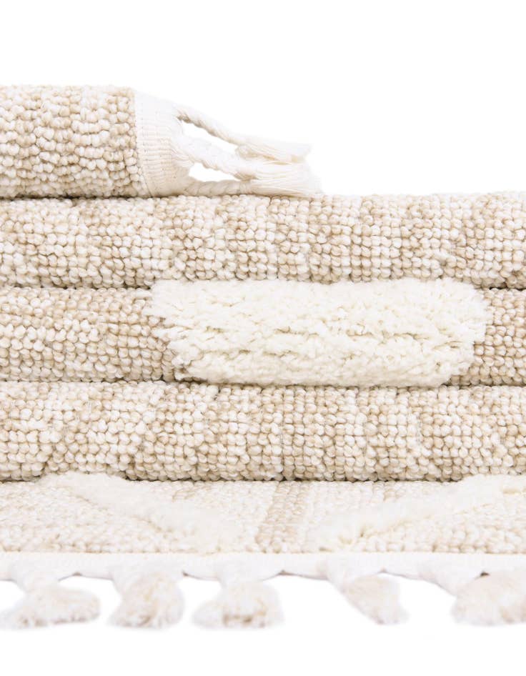 Detail image of  7' 10 x 7' 10 Boho Square Rug