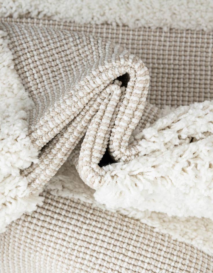 Detail image of  7' 10 x 7' 10 Boho Square Rug