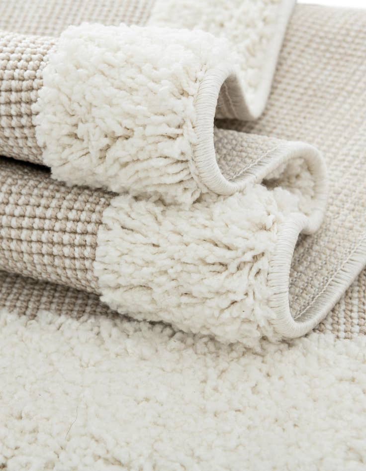 Detail image of  7' 10 x 7' 10 Boho Square Rug