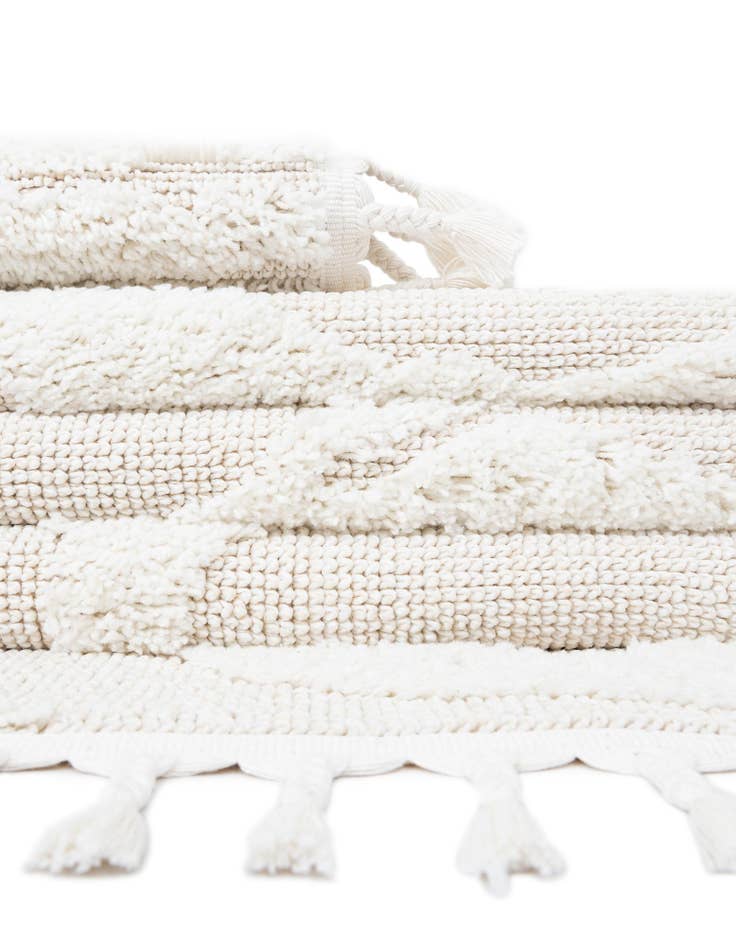 Detail image of  7' 10 x 7' 10 Boho Square Rug