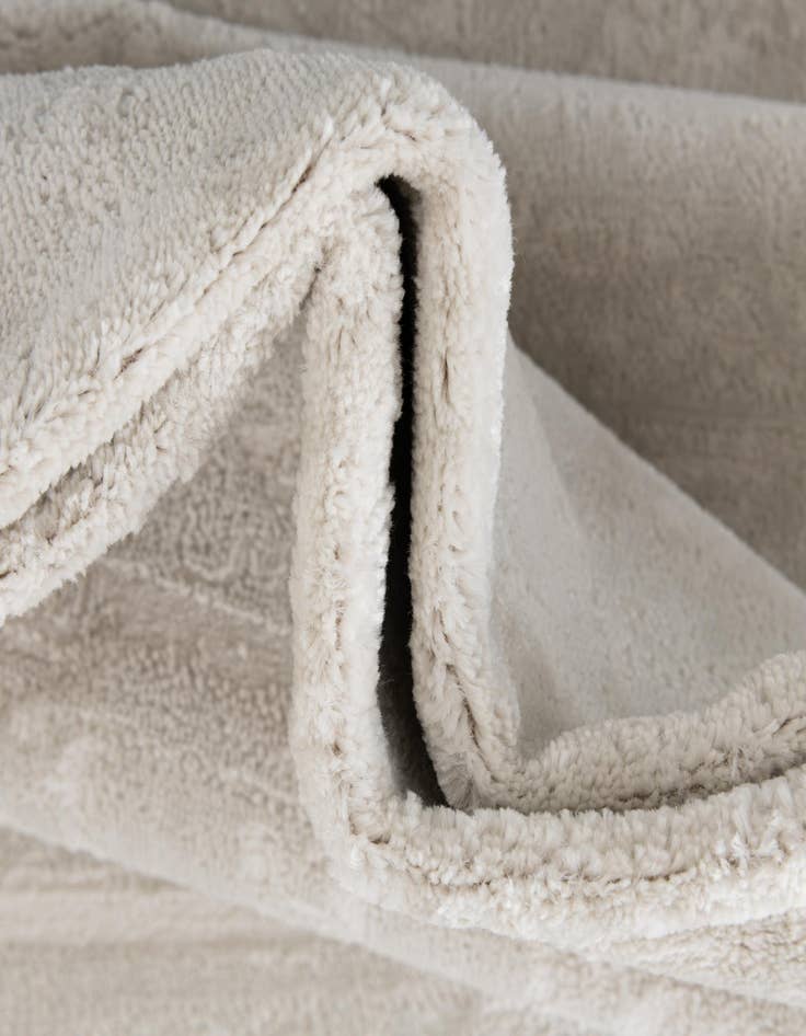 Detail image of  7' 10 x 7' 10 Finsbury Square Rug