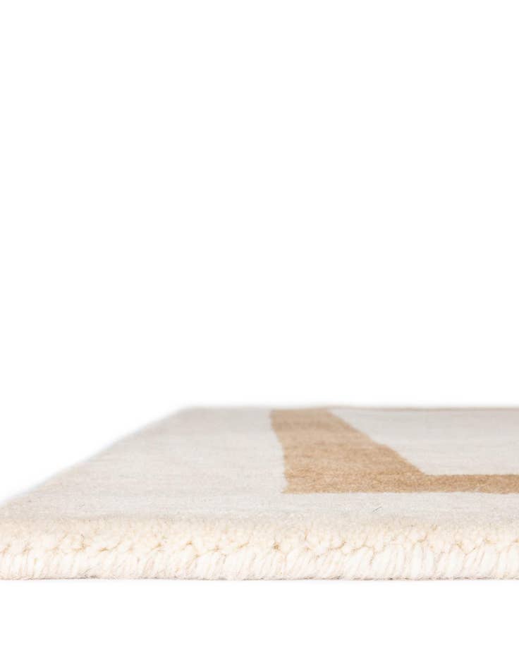 Detail image of  5' 1 x 5' 1 Jill Zarin Border Wool Square Rug