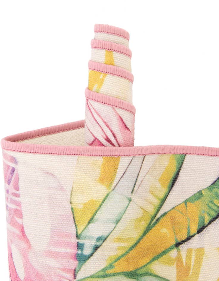 Detail image of  7' 10 x 7' 10  Washable Jill Zarin Caribbean Indoor / Outdoor Square Rug