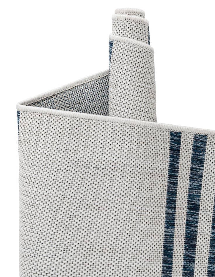 Detail image of  7' 10 x 7' 10  Washable Jill Zarin Anguilla Indoor / Outdoor Square Rug