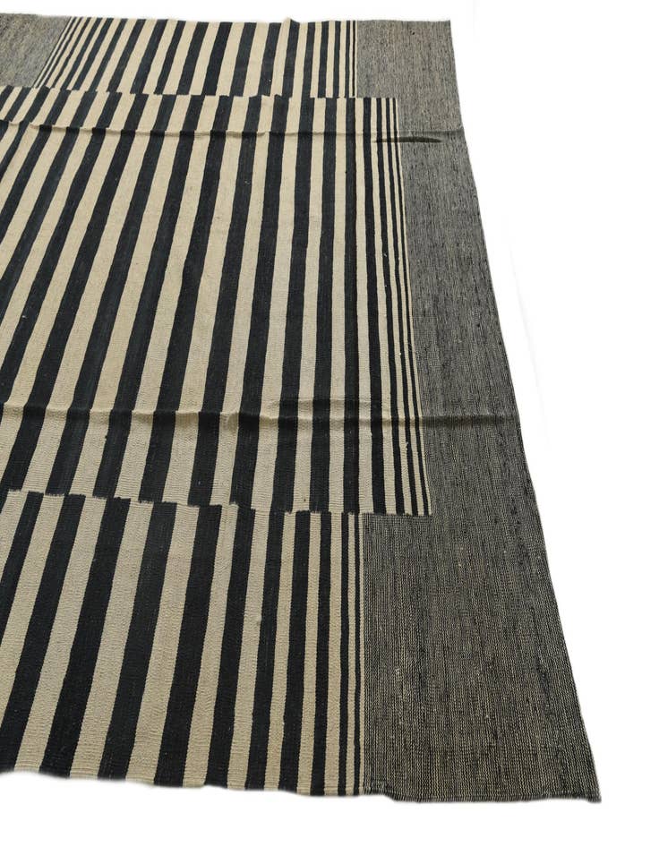 Detail image of  8' 9 x 9' 6  Hand Woven Kilim Modern Wool Square Rug