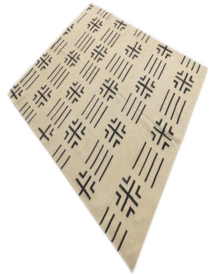 Detail image of  5' 4 x 6' 6  Hand Woven Kilim Modern Wool Square Rug