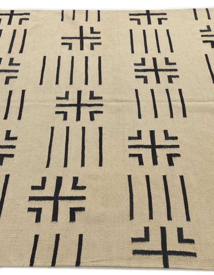 Detail image of  5' 4 x 6' 6  Hand Woven Kilim Modern Wool Square Rug