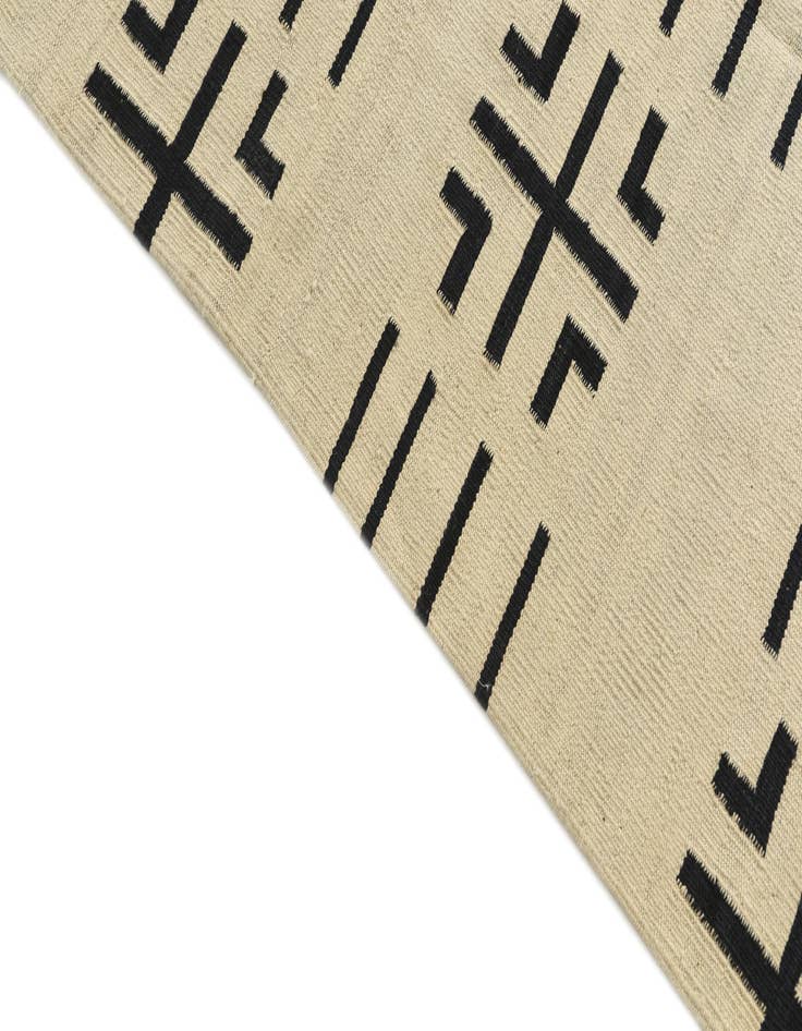Detail image of  5' 3 x 6' 6  Hand Woven Kilim Modern Wool Square Rug