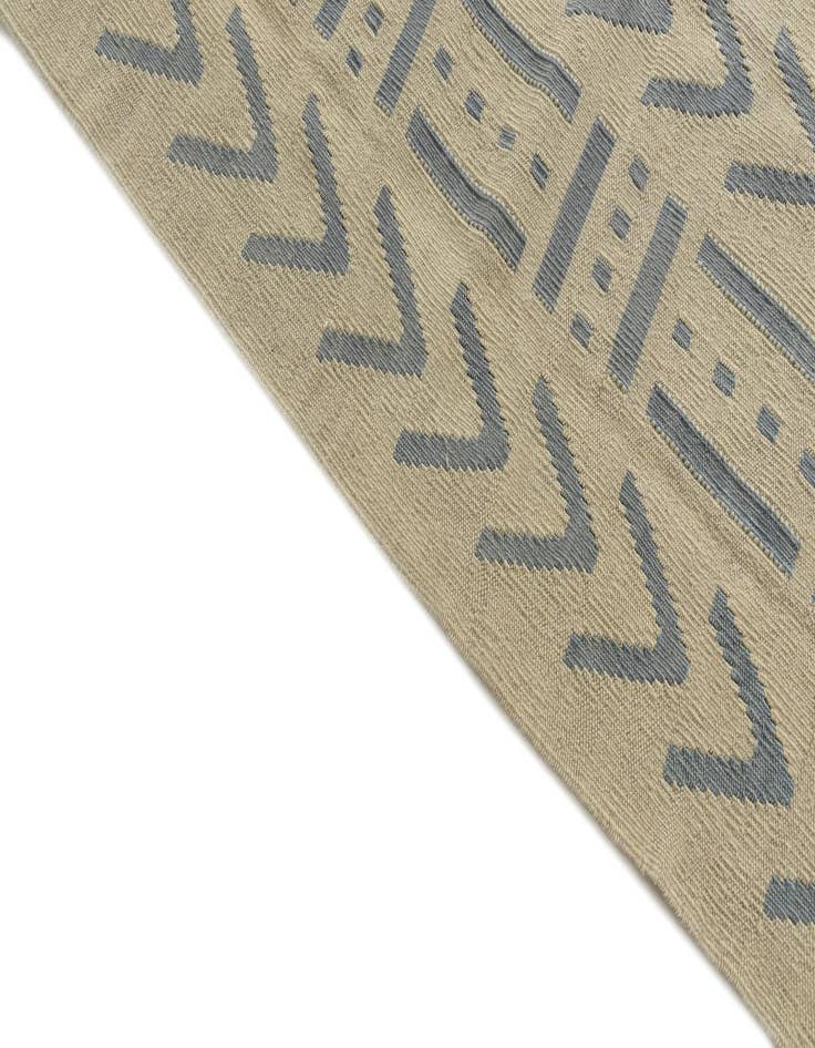 Detail image of  5' 3 x 6' 4  Hand Woven Kilim Modern Wool Square Rug