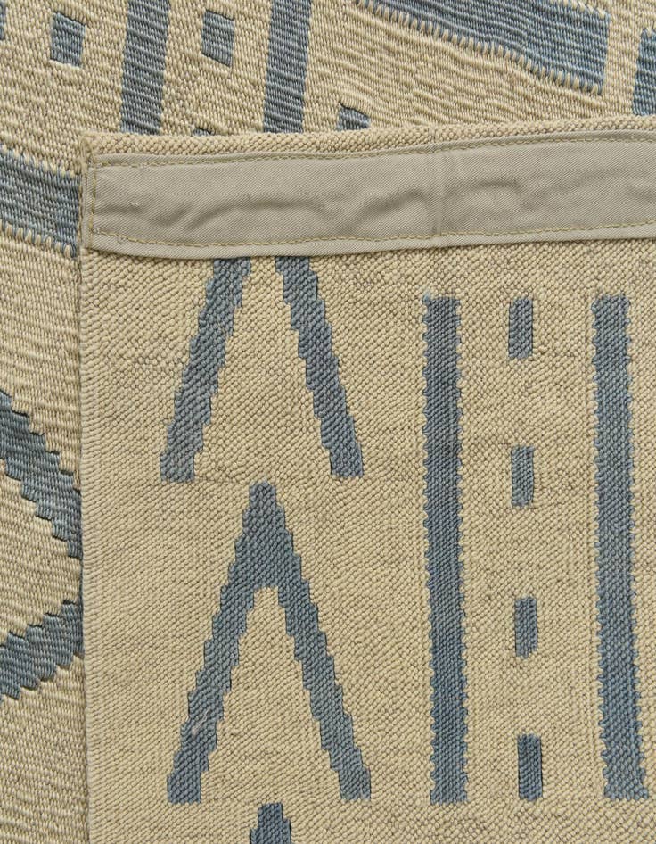 Detail image of  5' 3 x 6' 4  Hand Woven Kilim Modern Wool Square Rug