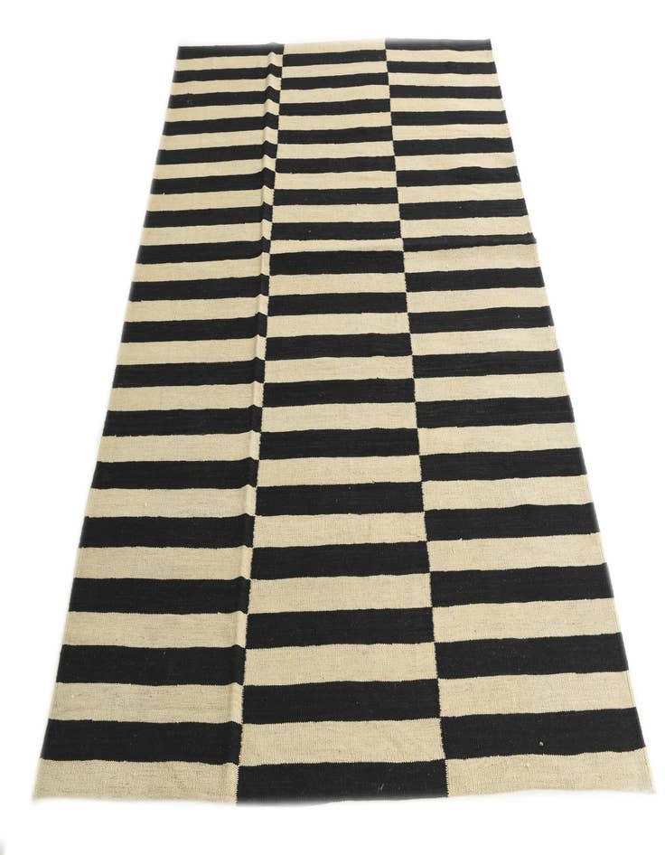 Detail image of  5' 5 x 6' 9  Hand Woven Kilim Modern Wool Square Rug