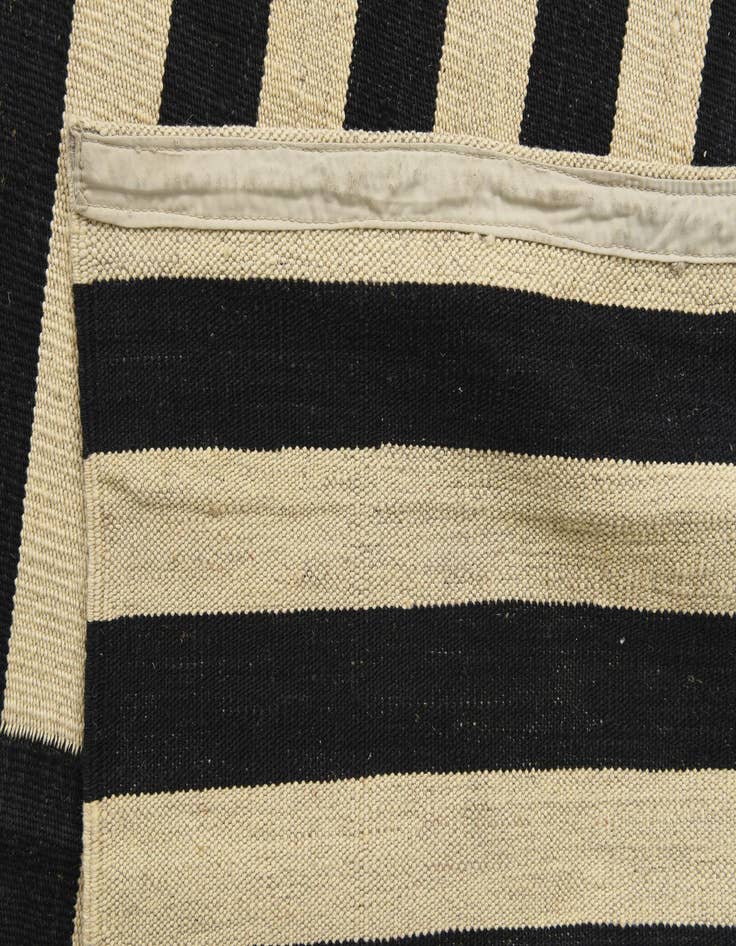 Detail image of  5' 5 x 6' 9  Hand Woven Kilim Modern Wool Square Rug