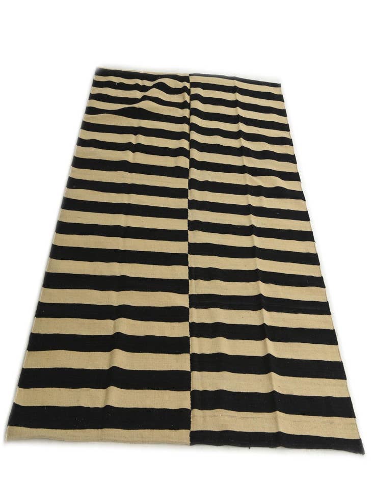 Detail image of  5' 4 x 6' 6  Hand Woven Kilim Modern Wool Square Rug