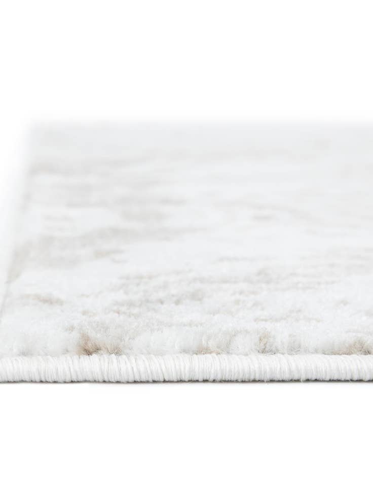 Detail image of  7' 10 x 7' 10 Laguna Square Rug