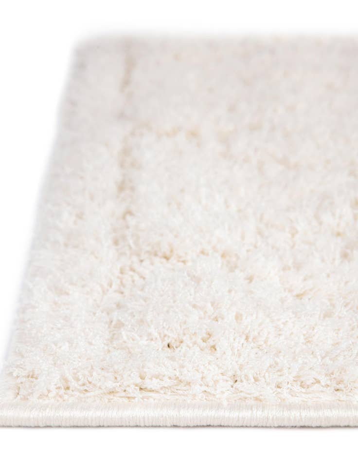 Detail image of  7' 10 x 7' 10 Lattice Shag Square Rug