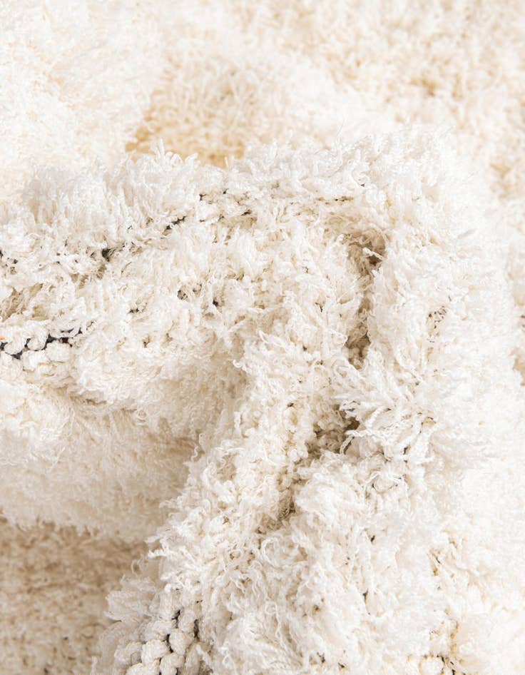 Detail image of  7' 10 x 7' 10 Lattice Shag Square Rug