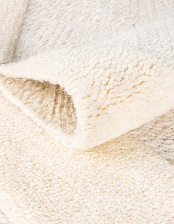 Detail image of  8' x 8'  Hand Woven Lattice Wool Square Rug