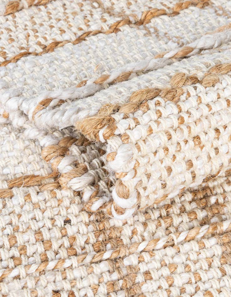 Detail image of  10' x 10'  Hand Braided Laurel Handwoven Jute Square Rug