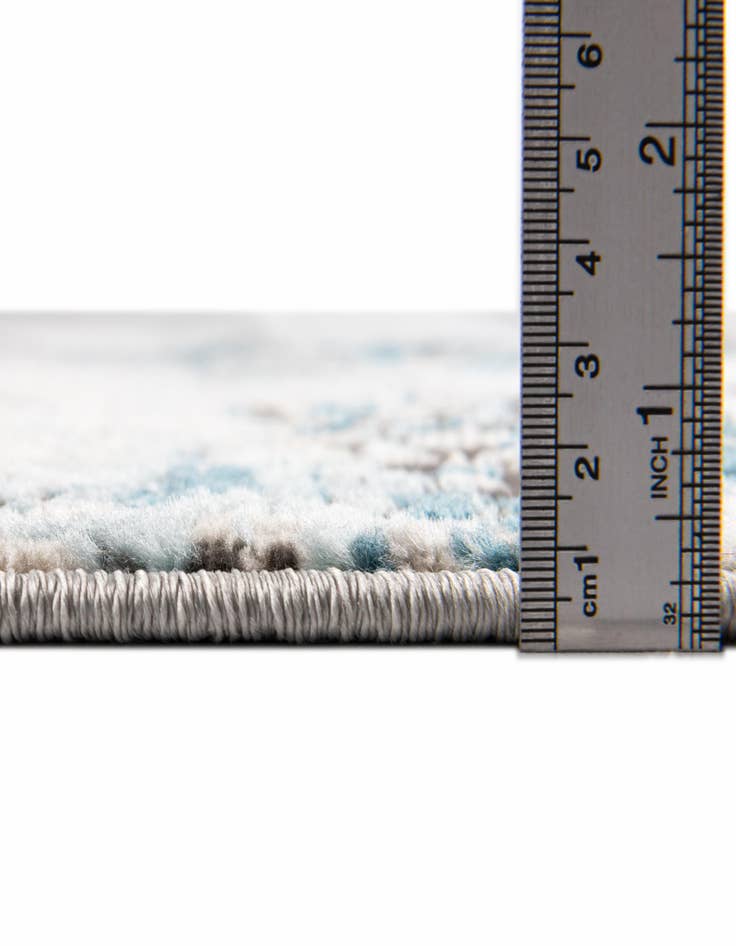 Detail image of  6' 7 x 6' 7 Leipzig Square Rug