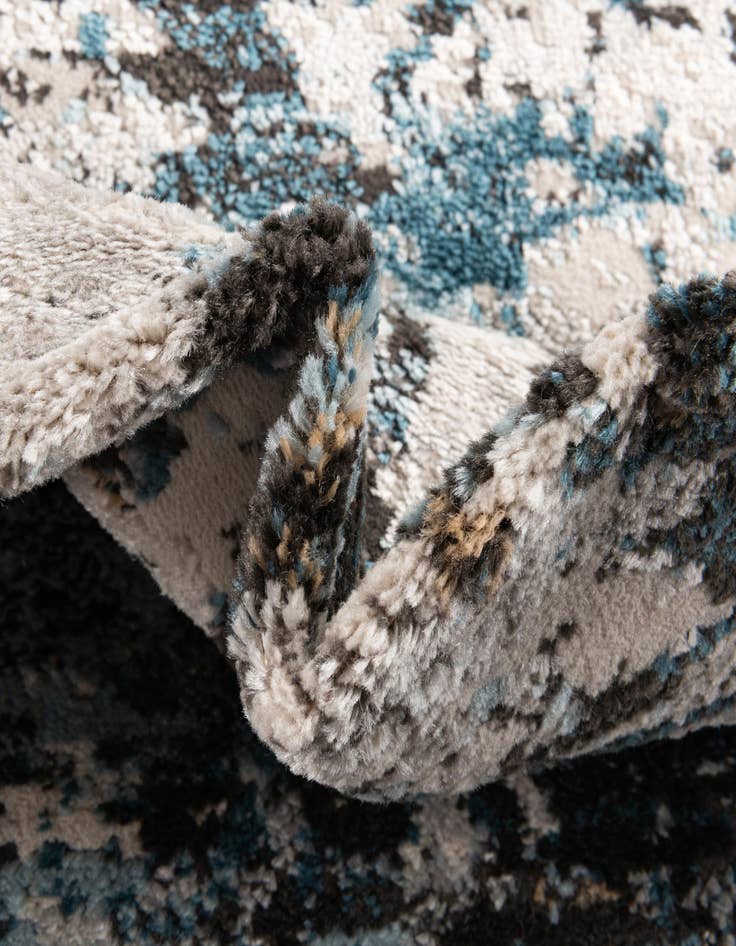 Detail image of  6' 7 x 6' 7 Leipzig Square Rug