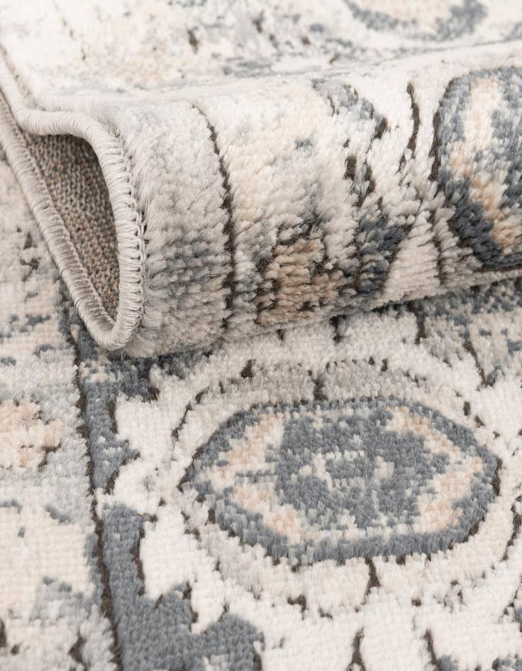 Detail image of  8' x 8' Oregon Square Rug