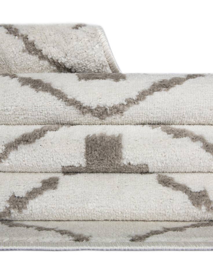 Detail image of  7' 10 x 7' 10 Oslo Square Rug