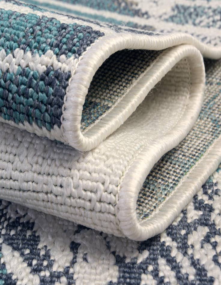 Detail image of  7' 10 x 7' 10  Washable Coastal Indoor / Outdoor Square Rug