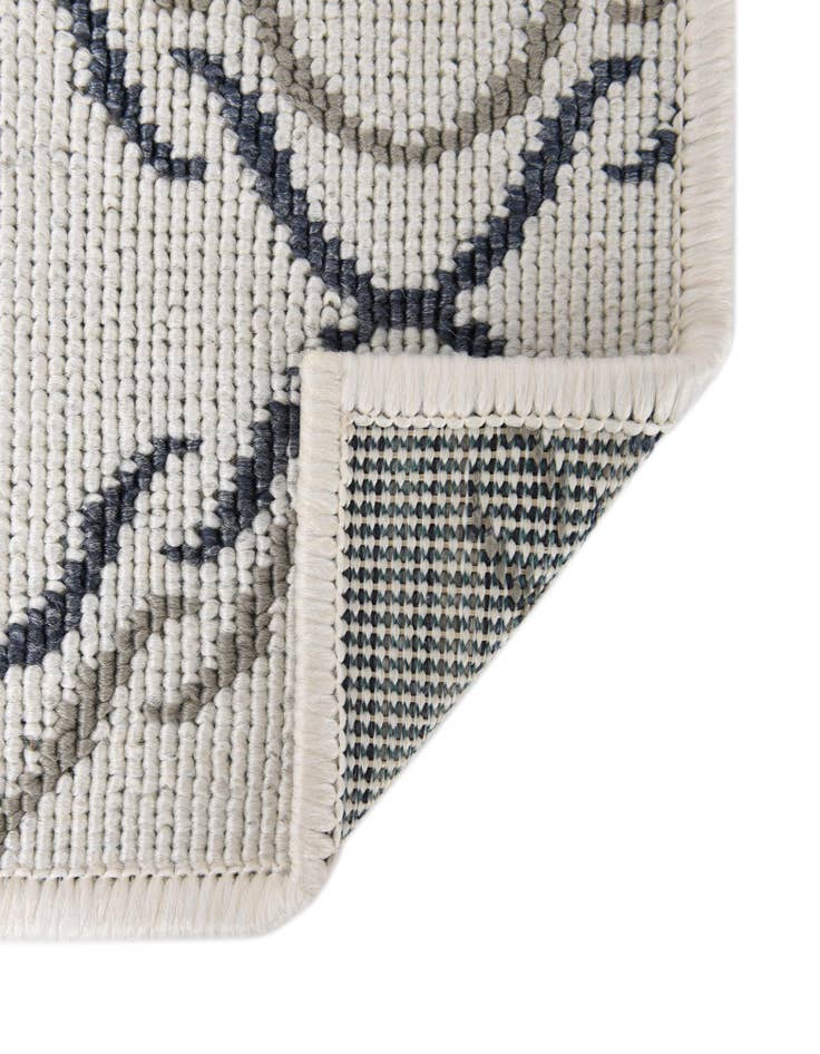 Detail image of  7' 10 x 7' 10  Washable Lattice Indoor / Outdoor Square Rug